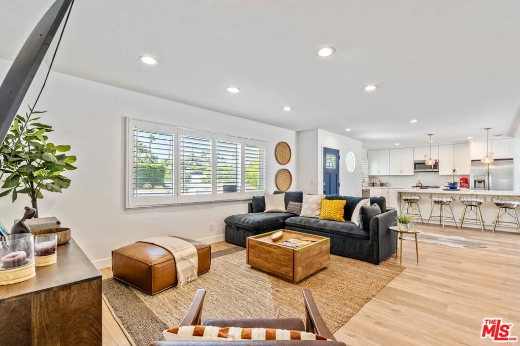 1399 Tamarisk Road, Palm Springs, California 92262 home-pic-14